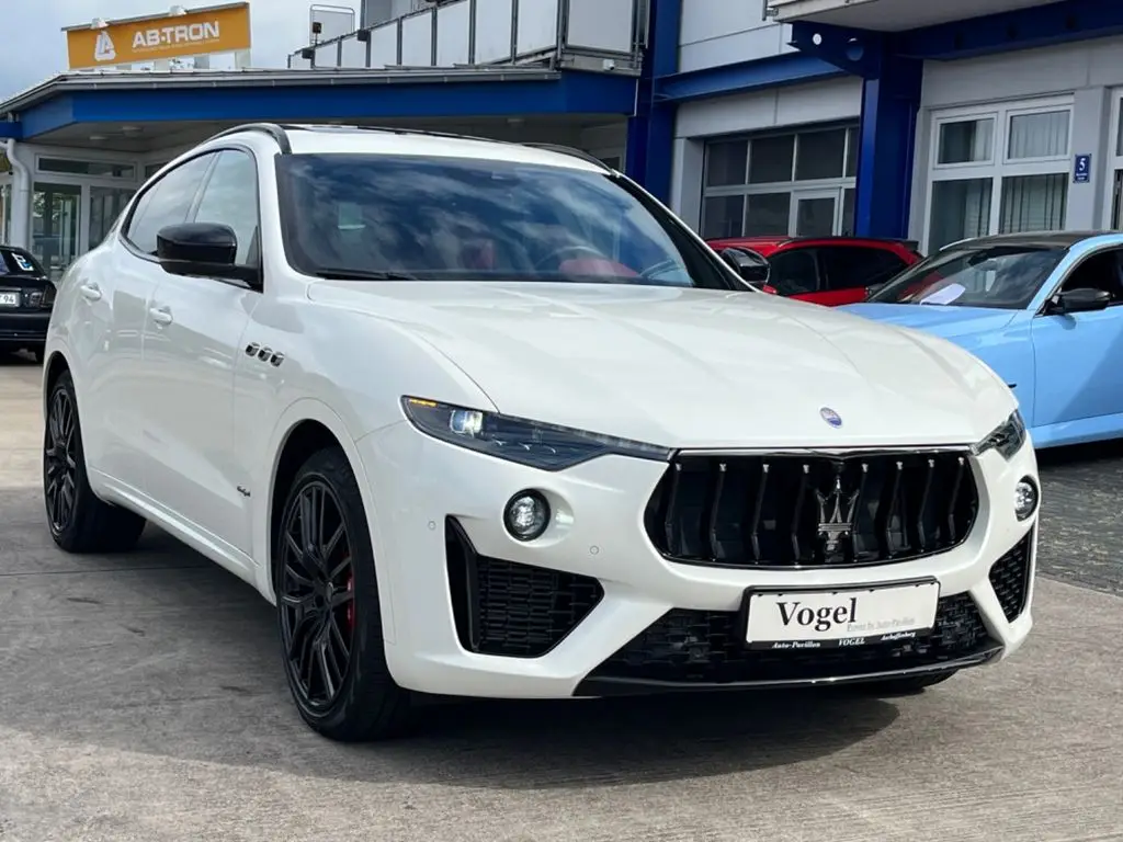 Photo 1 : Maserati Levante 2021 Petrol