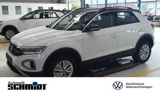 Photo 1 : Volkswagen T-roc 2023 Petrol