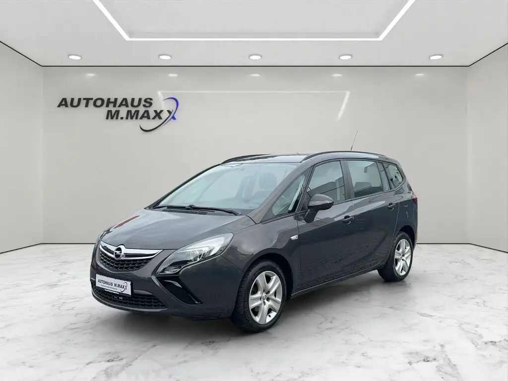 Photo 1 : Opel Zafira 2015 Essence