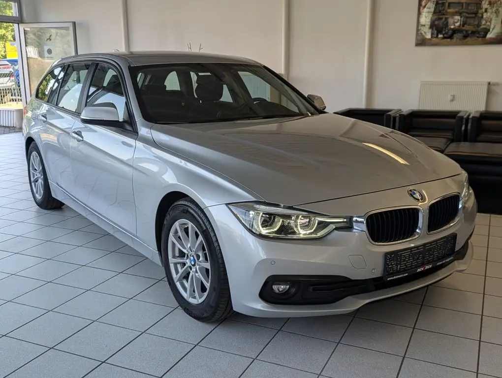 Photo 1 : Bmw Serie 3 2019 Diesel