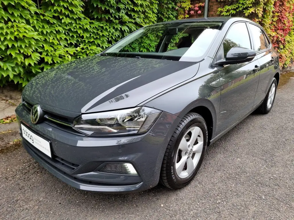 Photo 1 : Volkswagen Polo 2018 Petrol