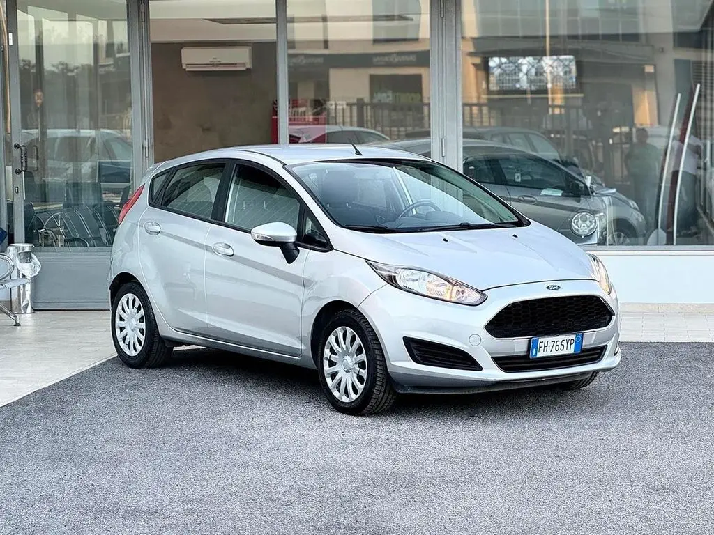 Photo 1 : Ford Fiesta 2017 Essence