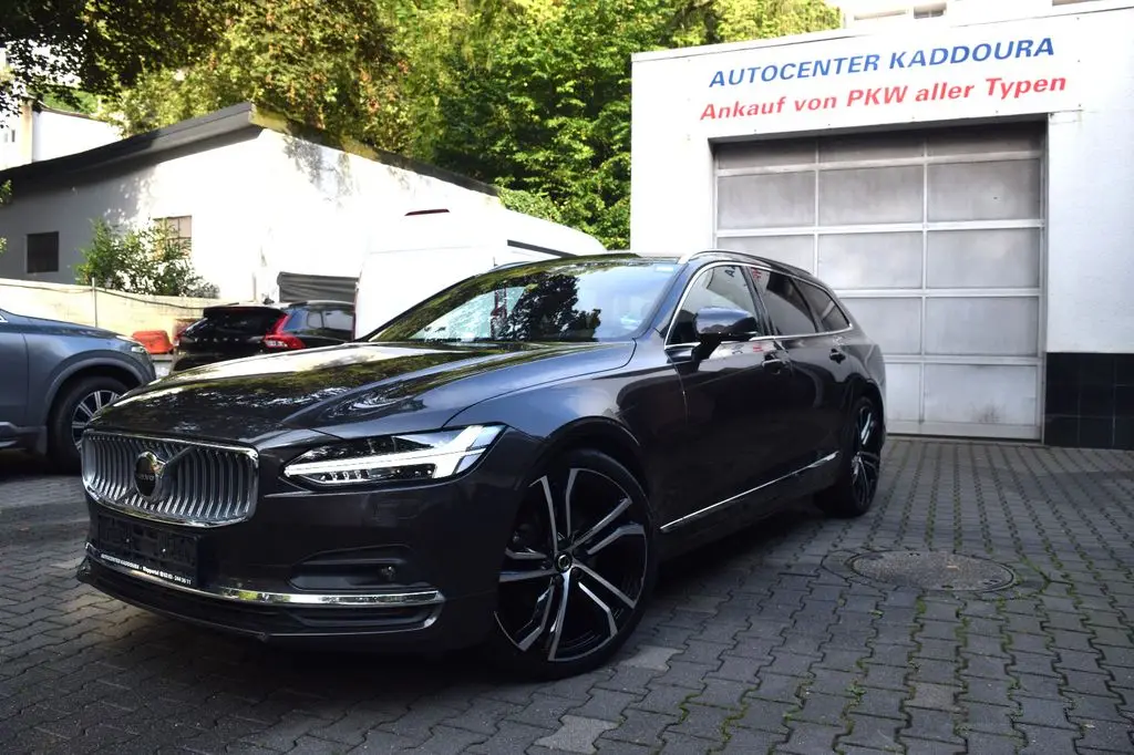 Photo 1 : Volvo V90 2023 Diesel