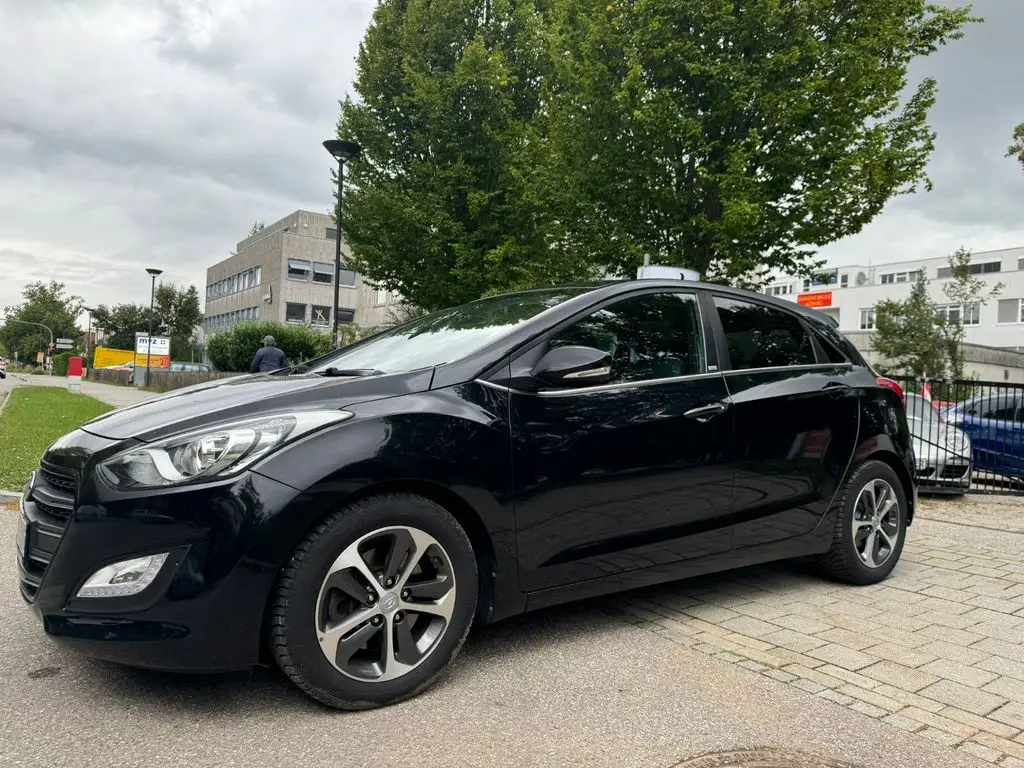 Photo 1 : Hyundai I30 2017 Diesel