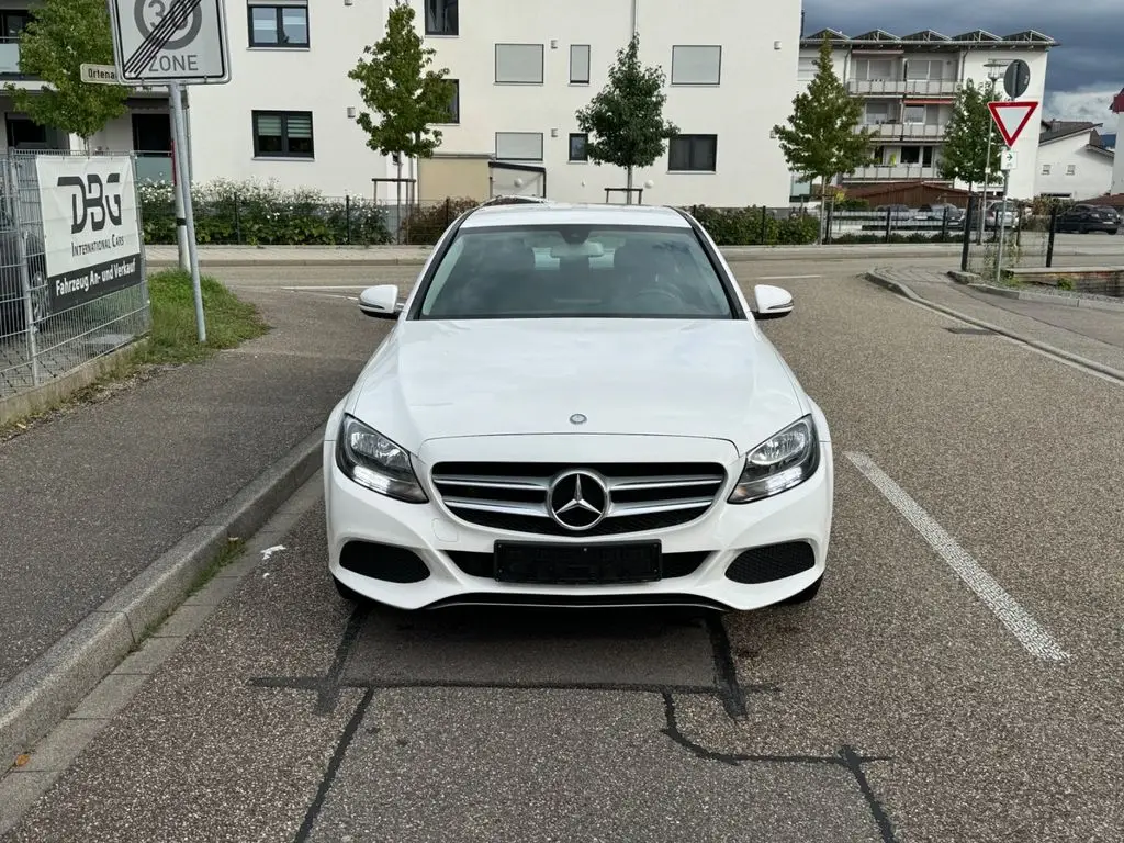 Photo 1 : Mercedes-benz Classe C 2015 Essence