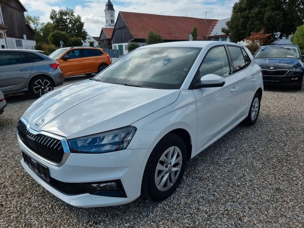 Photo 1 : Skoda Fabia 2023 Petrol