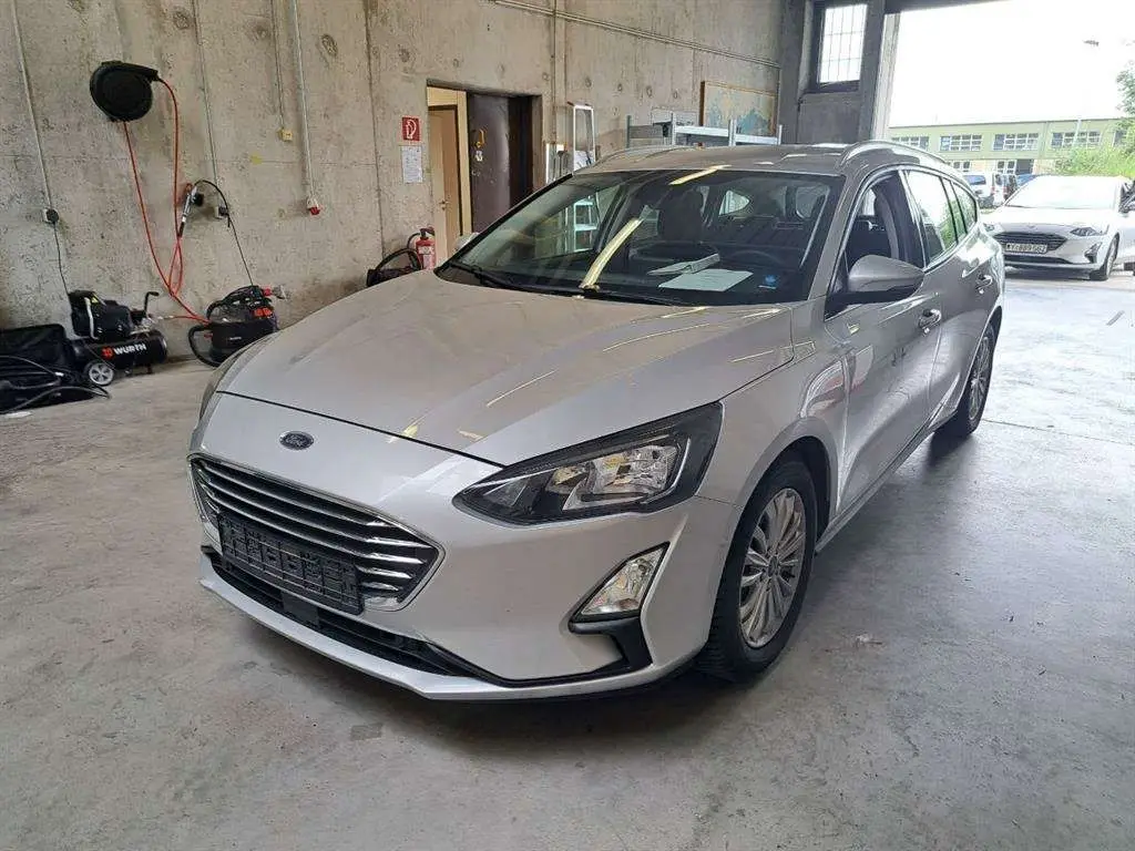 Photo 1 : Ford Focus 2021 Essence