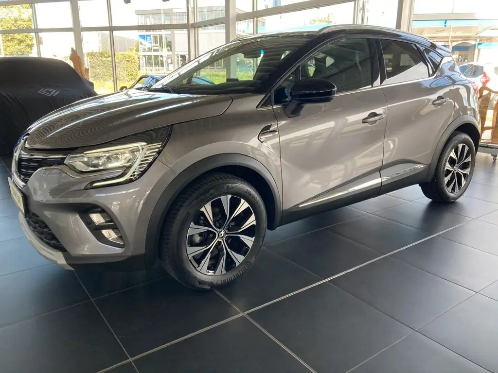 Photo 1 : Renault Captur 2023 Essence