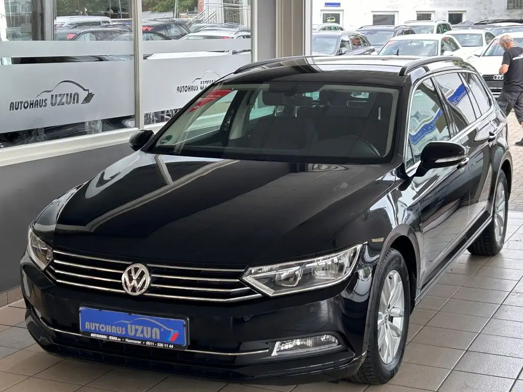 Photo 1 : Volkswagen Passat 2017 Petrol