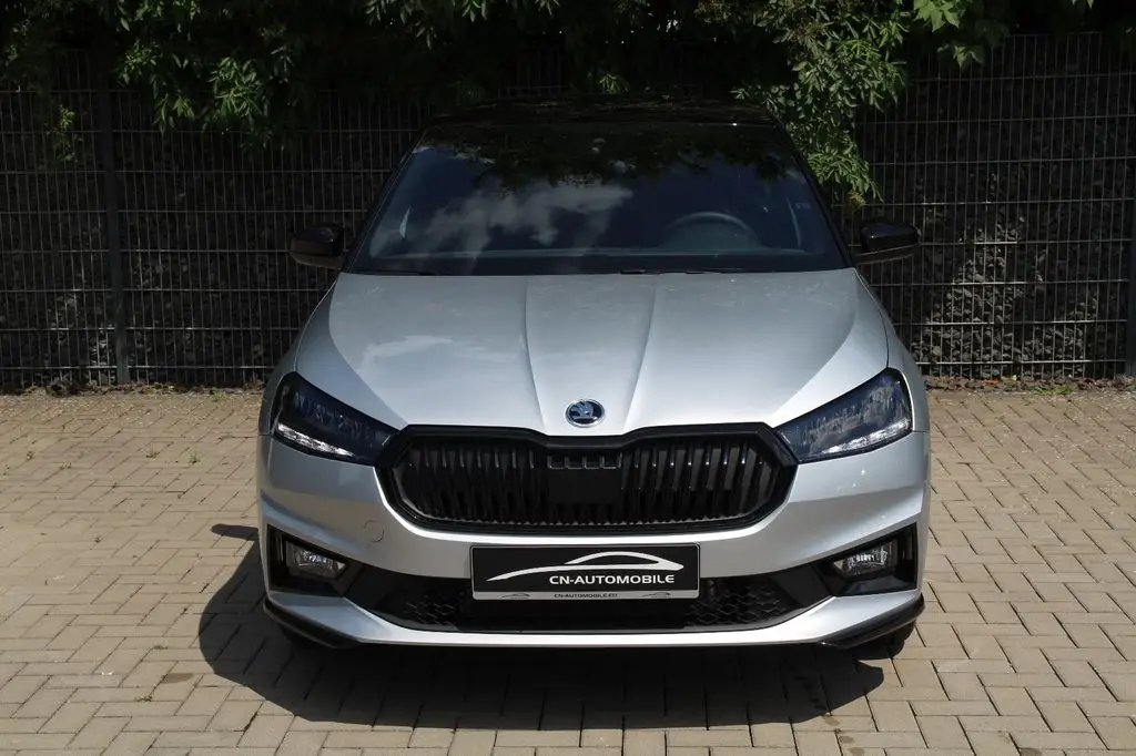 Photo 1 : Skoda Fabia 2024 Essence