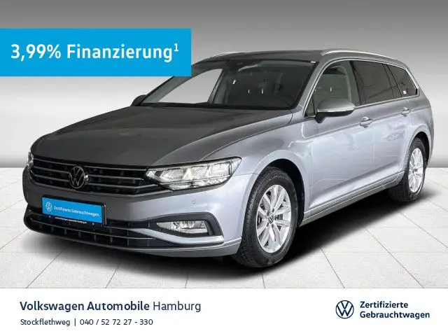 Photo 1 : Volkswagen Passat 2022 Essence