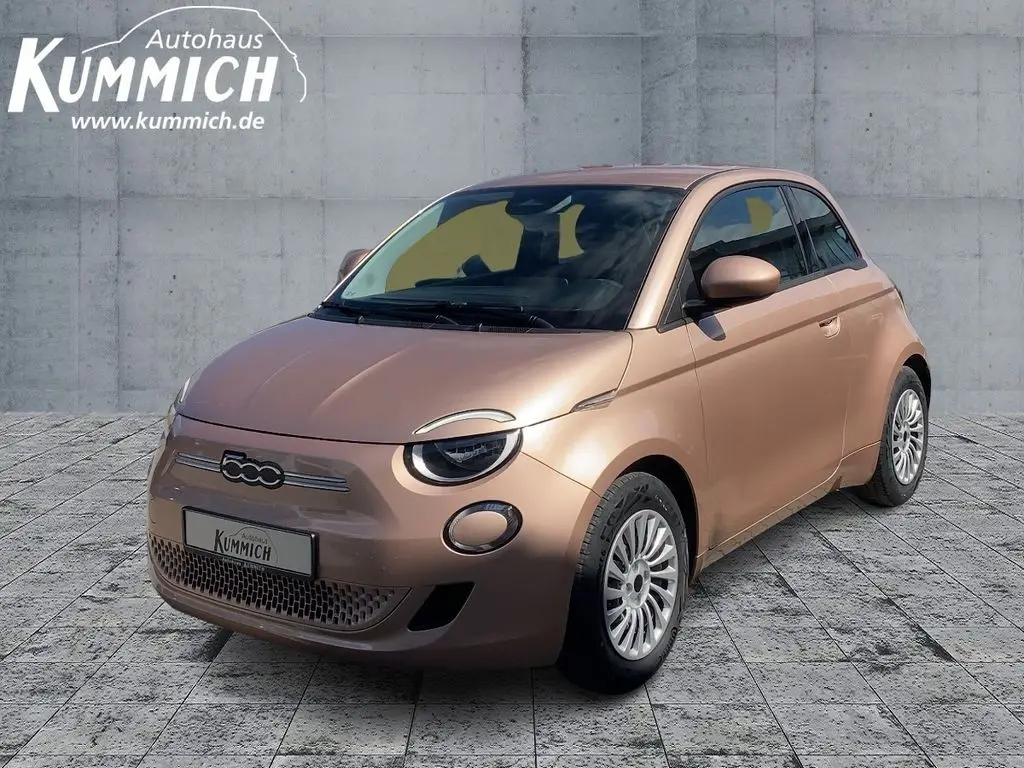 Photo 1 : Fiat 500 2023 Not specified