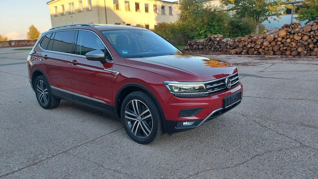 Photo 1 : Volkswagen Tiguan 2018 Essence