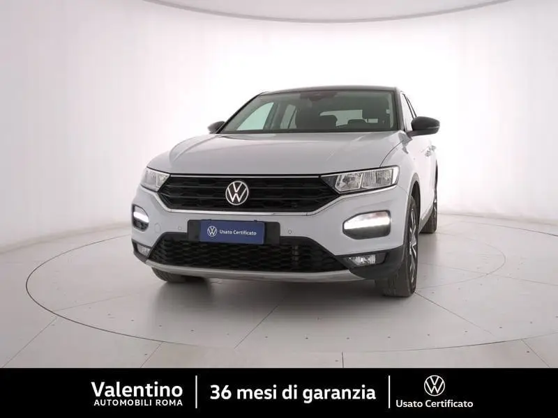 Photo 1 : Volkswagen T-roc 2021 Essence