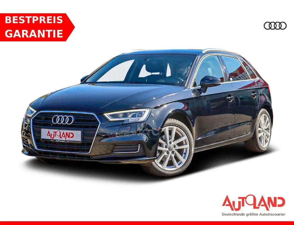 Photo 1 : Audi A3 2018 Petrol