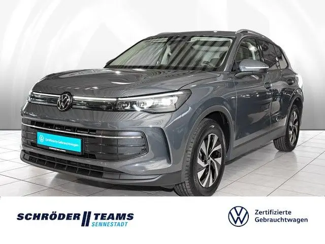 Photo 1 : Volkswagen Tiguan 2024 Essence