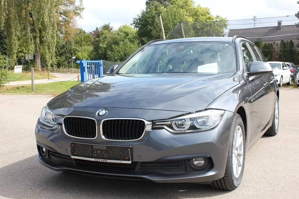 Photo 1 : Bmw Serie 3 2019 Diesel