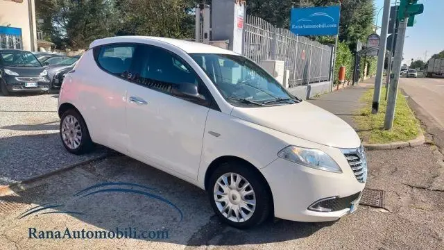 Photo 1 : Lancia Ypsilon 2015 Autres