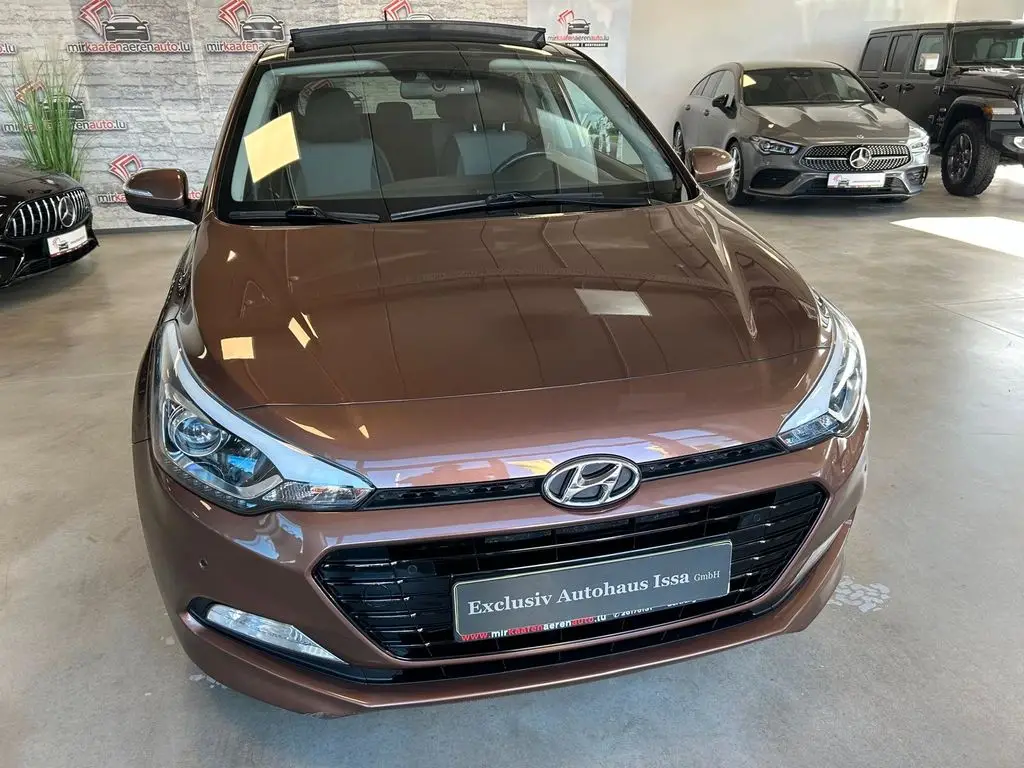 Photo 1 : Hyundai I20 2017 Petrol