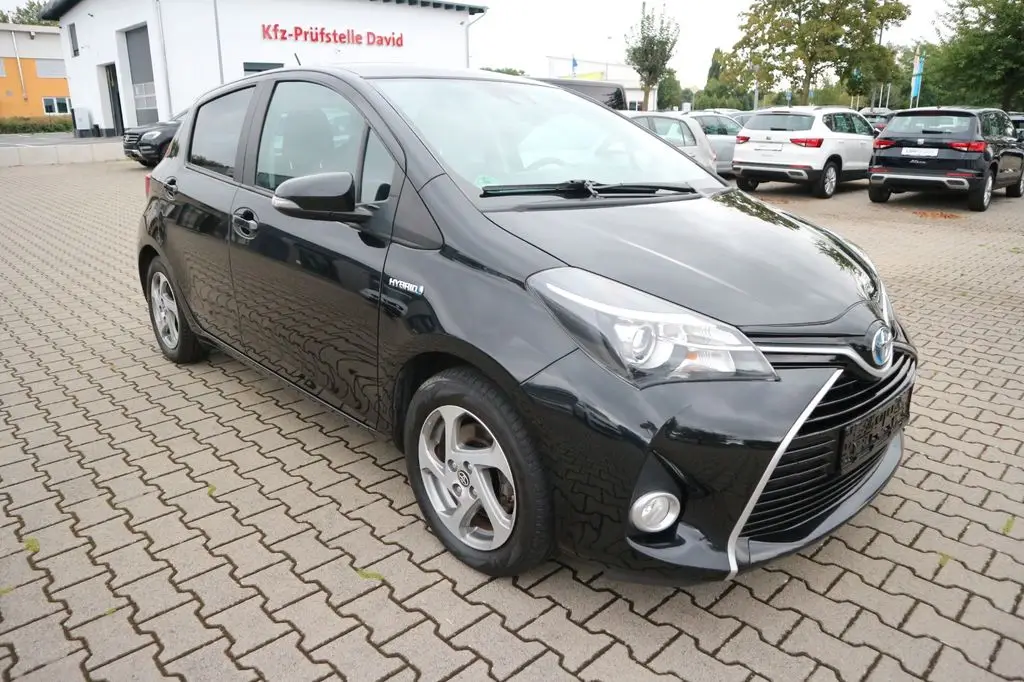 Photo 1 : Toyota Yaris 2015 Hybride