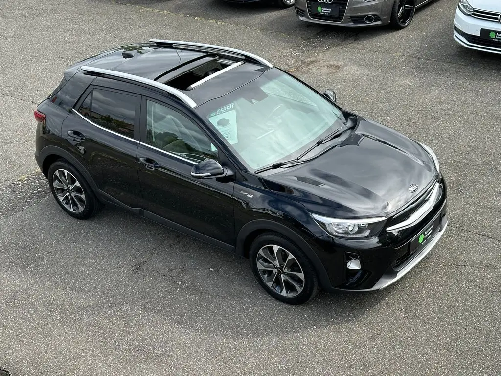 Photo 1 : Kia Stonic 2018 Essence