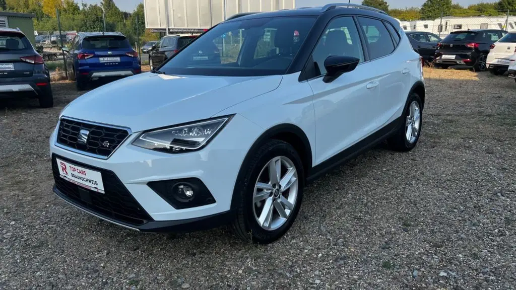 Photo 1 : Seat Arona 2020 Essence