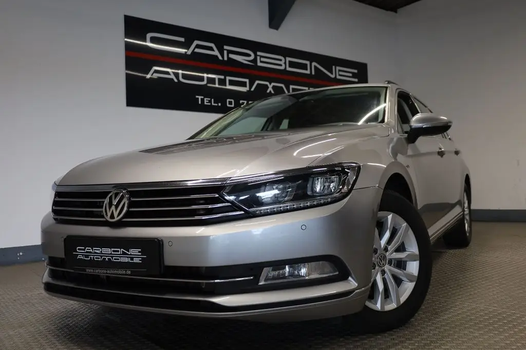 Photo 1 : Volkswagen Passat 2019 Diesel