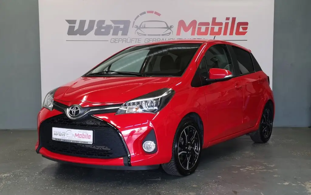 Photo 1 : Toyota Yaris 2015 Petrol