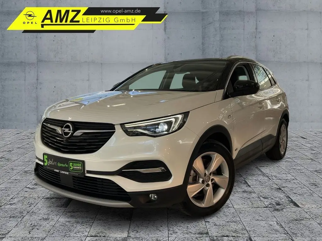 Photo 1 : Opel Grandland 2021 Petrol