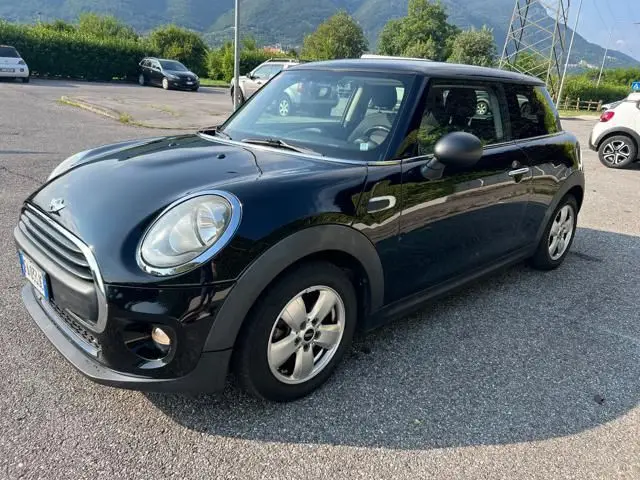 Photo 1 : Mini One 2015 Petrol