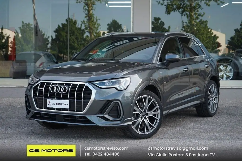 Photo 1 : Audi Q3 2019 Petrol