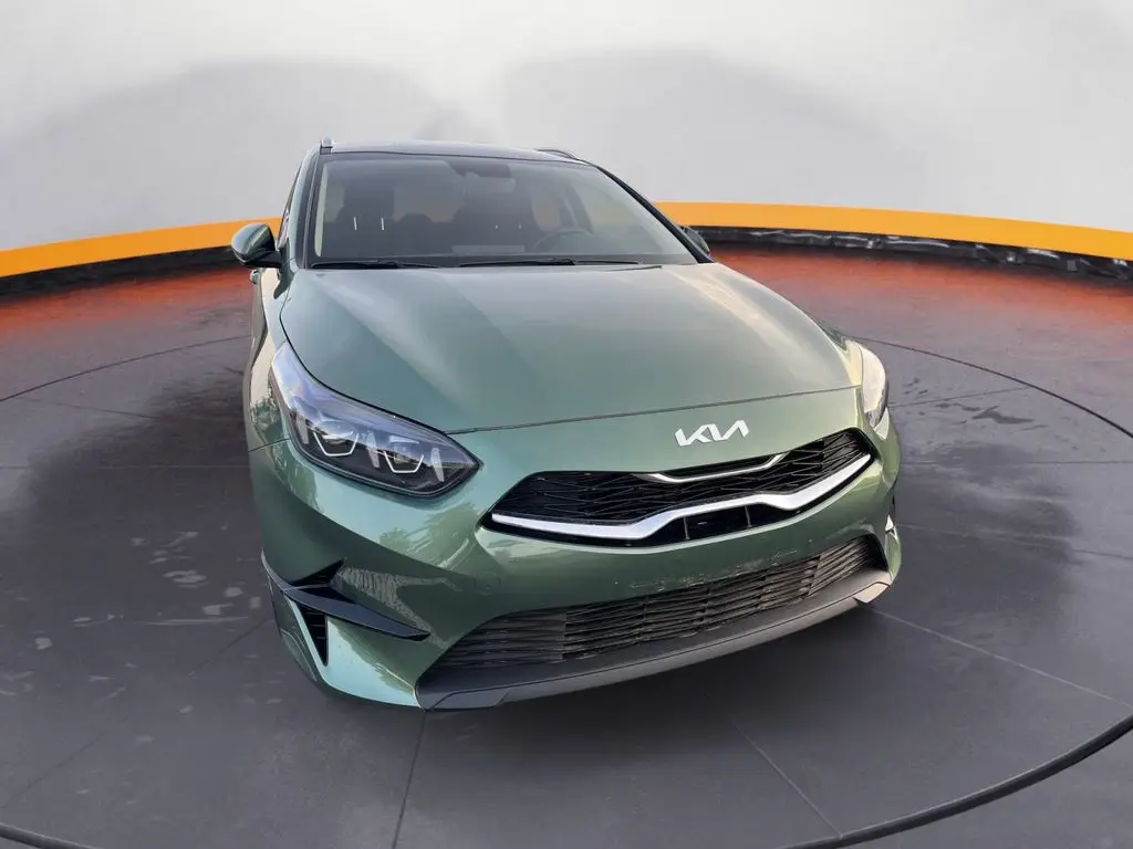 Photo 1 : Kia Ceed 2024 Essence