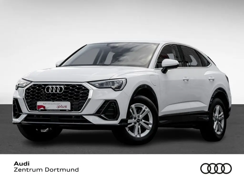 Photo 1 : Audi Q3 2022 Hybride