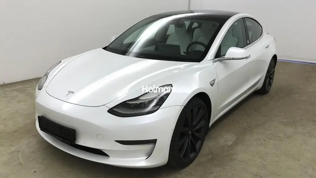 Photo 1 : Tesla Model 3 2020 Non renseigné