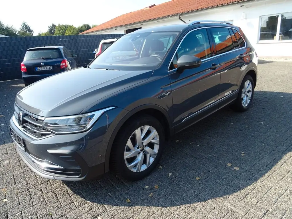 Photo 1 : Volkswagen Tiguan 2023 Essence