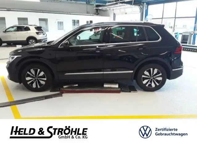 Photo 1 : Volkswagen Tiguan 2023 Petrol