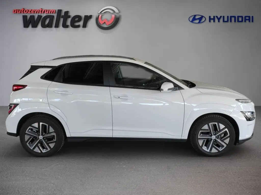 Photo 1 : Hyundai Kona 2023 Not specified