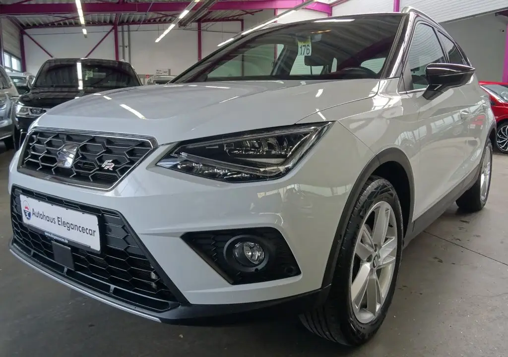 Photo 1 : Seat Arona 2020 Petrol