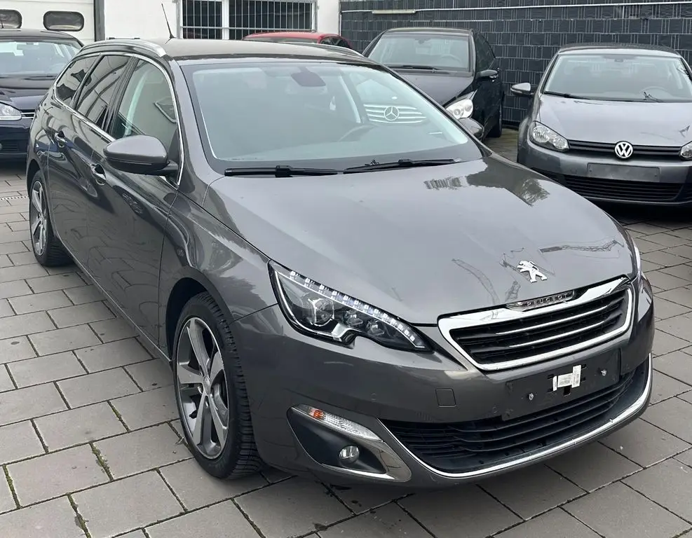 Photo 1 : Peugeot 308 2016 Essence