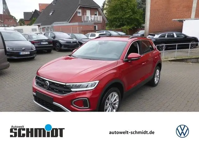 Photo 1 : Volkswagen T-roc 2023 Petrol