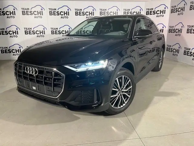 Photo 1 : Audi Q8 2022 Hybrid