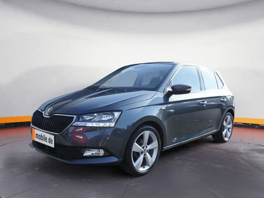 Photo 1 : Skoda Fabia 2021 Essence