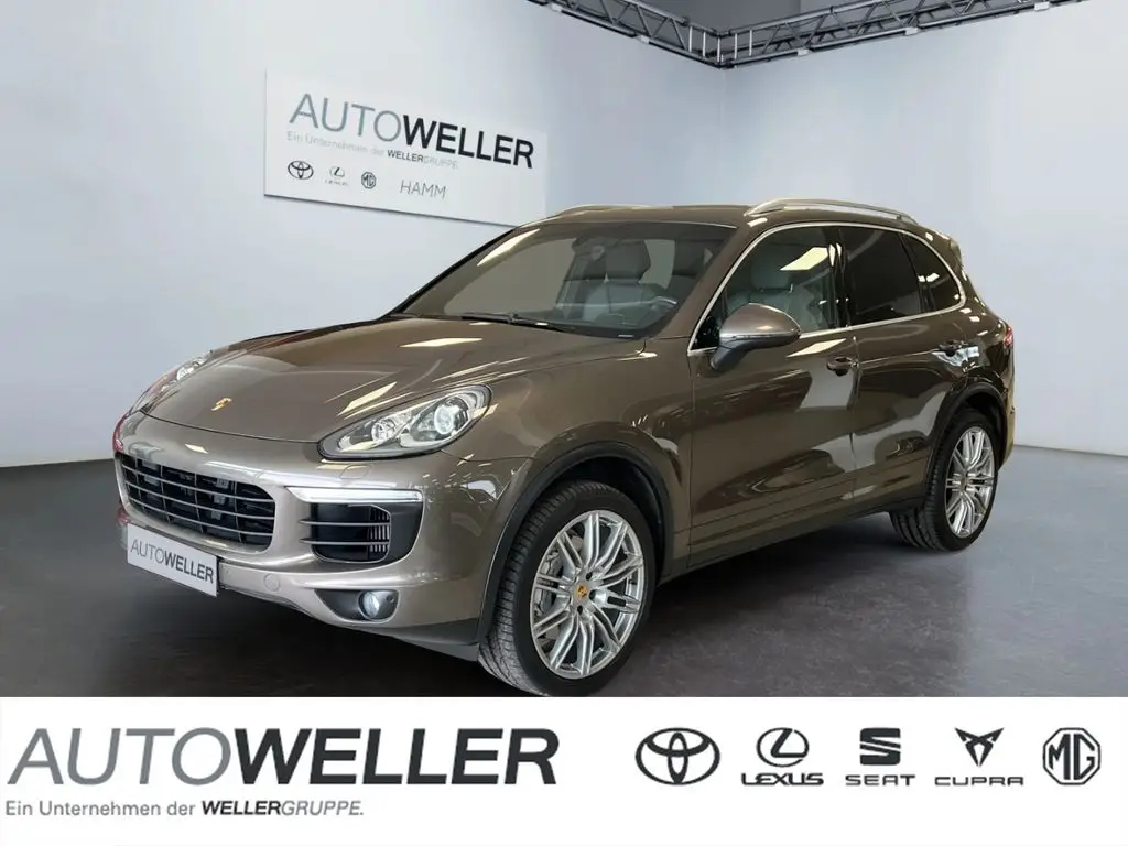 Photo 1 : Porsche Cayenne 2015 Essence