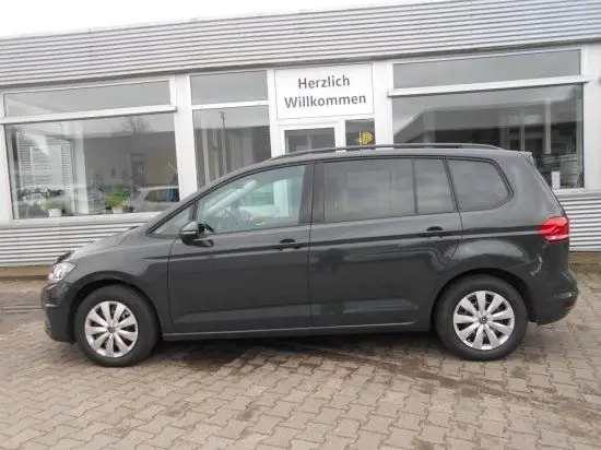 Photo 1 : Volkswagen Touran 2016 Petrol