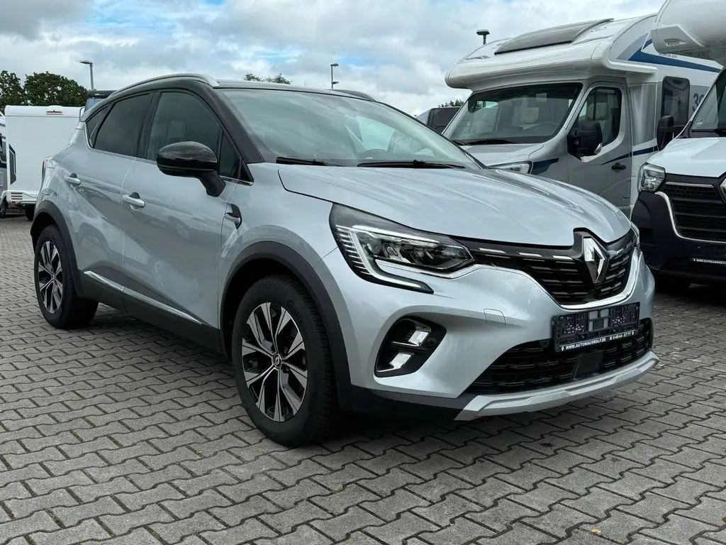 Photo 1 : Renault Captur 2023 Petrol