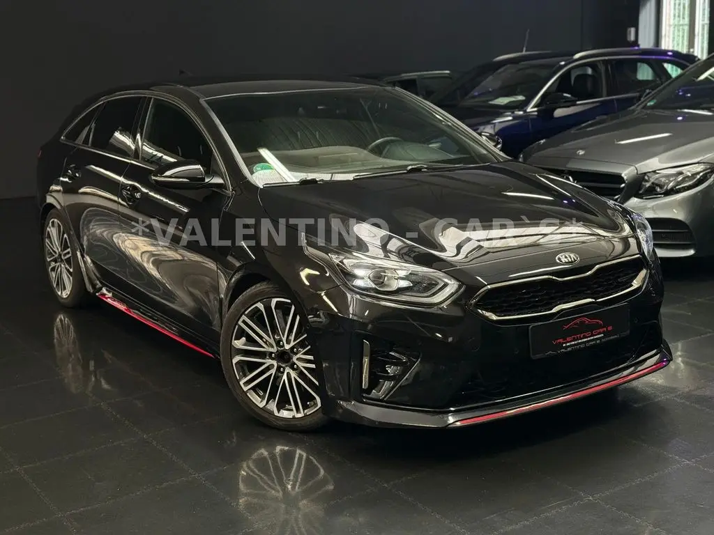 Photo 1 : Kia Proceed 2019 Petrol