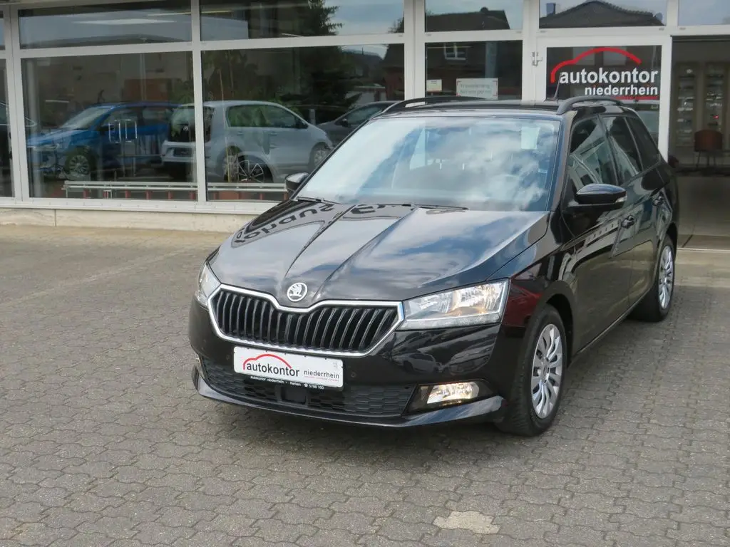 Photo 1 : Skoda Fabia 2021 Essence