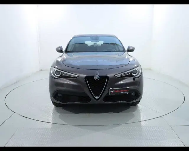 Photo 1 : Alfa Romeo Stelvio 2018 Diesel