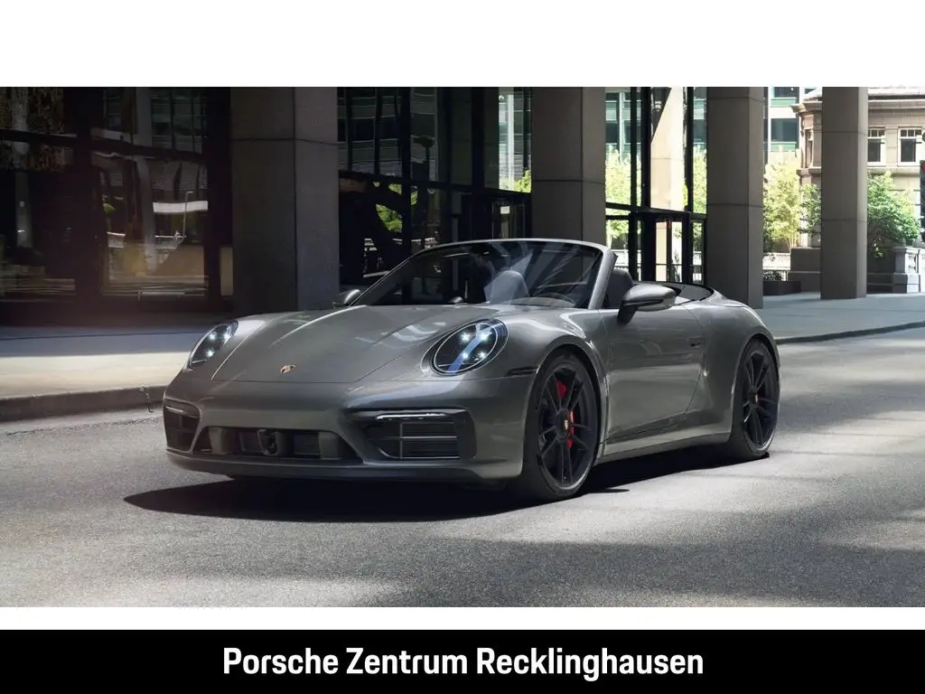 Photo 1 : Porsche 992 2022 Essence