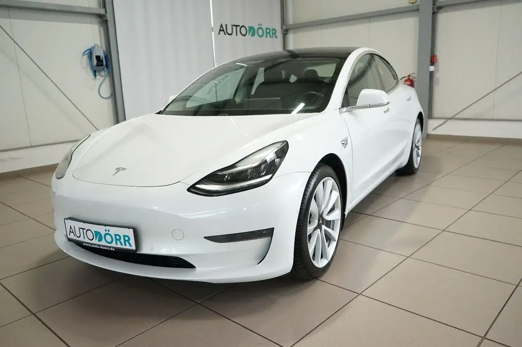 Photo 1 : Tesla Model 3 2020 Not specified